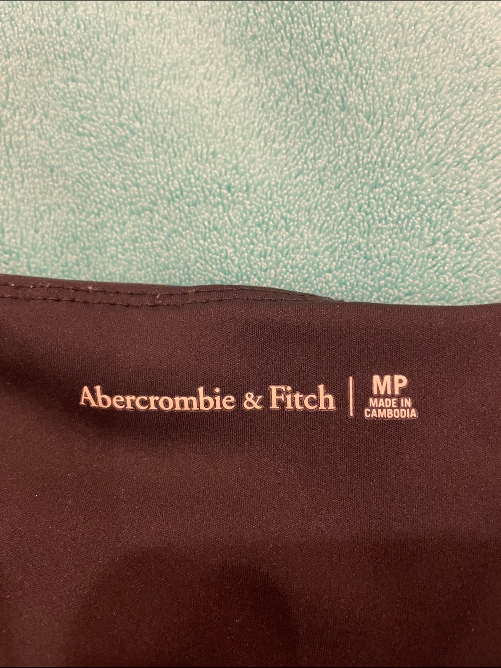 Abercrombie & Fitch Traveler dress in Onyx color size MP - Picture 7 of 8